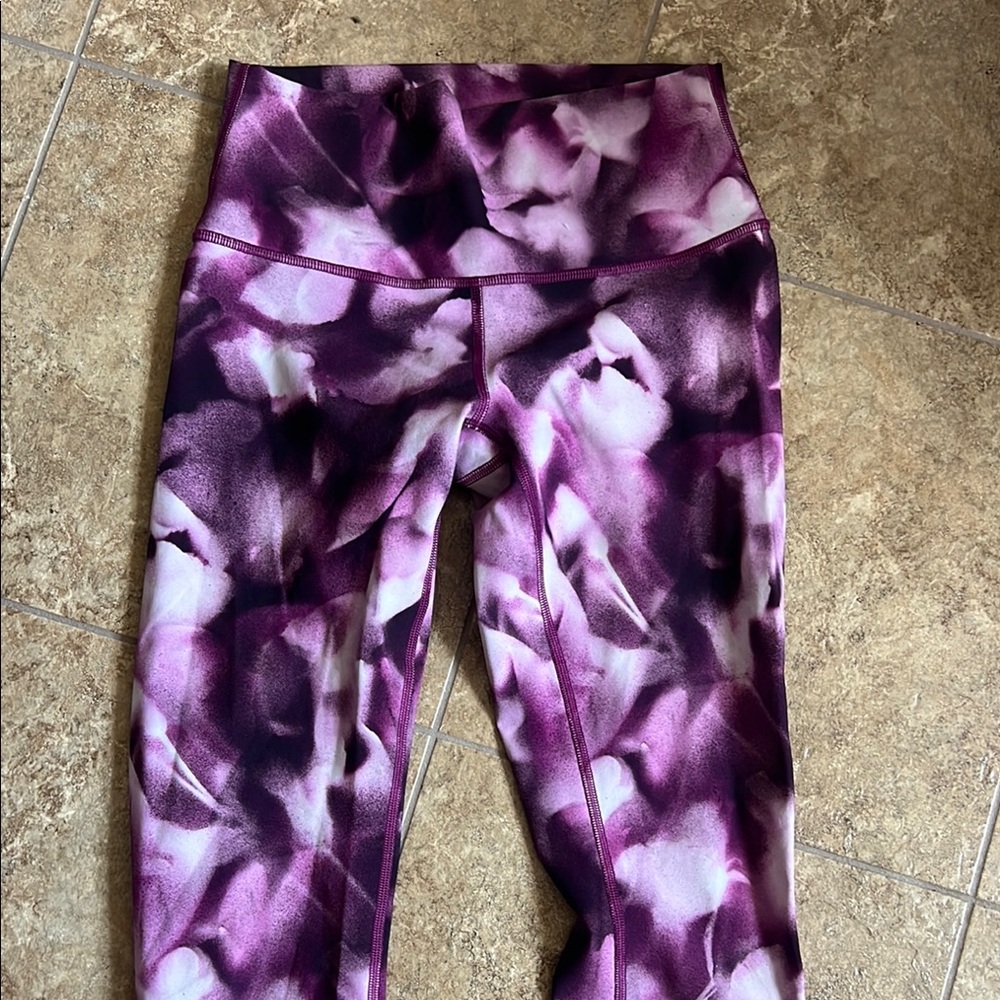 Lululemon wunder under